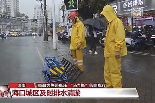 死亡隔扣！爱德华兹：我非常激动 梦想是像卡特和麦迪一样扣篮